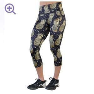 Constantly Varied Gear Fineapple Capri Leggings Size XX-Large